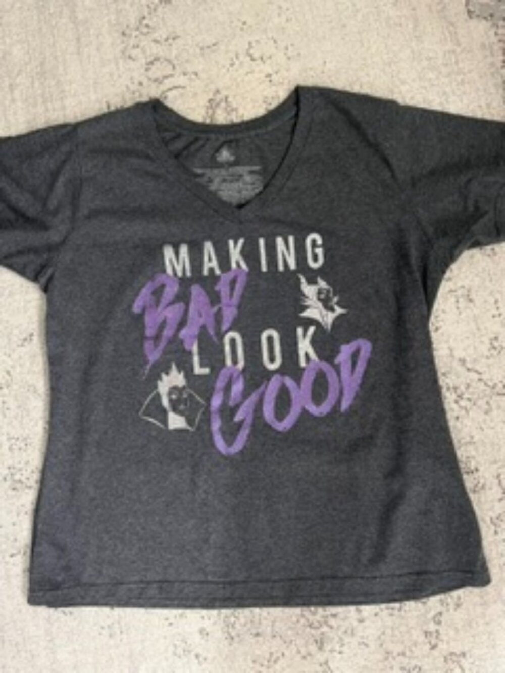 🧡3/$15 Disney "Making Bad Look Good" T Shirt Women's 2XL